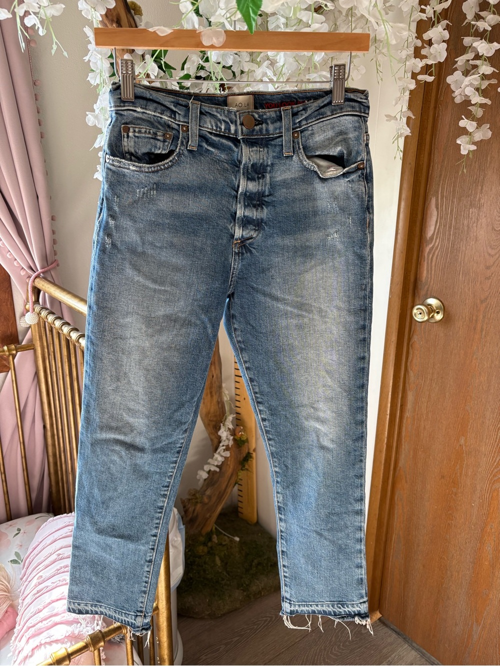 AO. LA Amazing High Rise GRLFRD Slim Women's Skinny Jeans in Washed Blue Denim